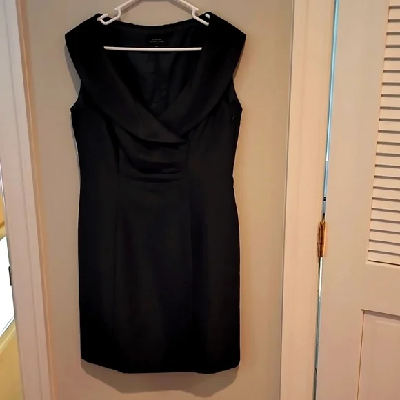 Tahari | Dresses | Tahari Petite Dress 8p Black
